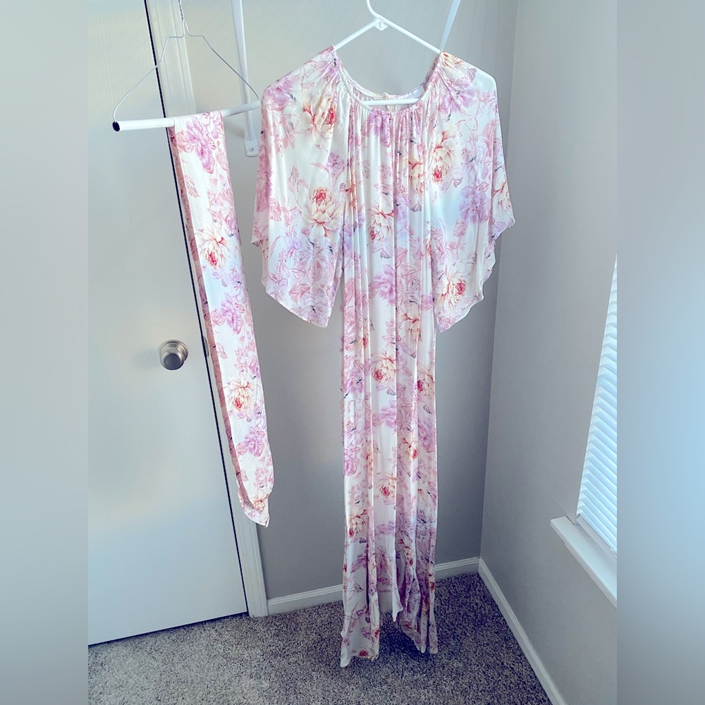 Olivaceous Floral Maxi Dress with Elbow Length Sleeves and Belt - Medium
